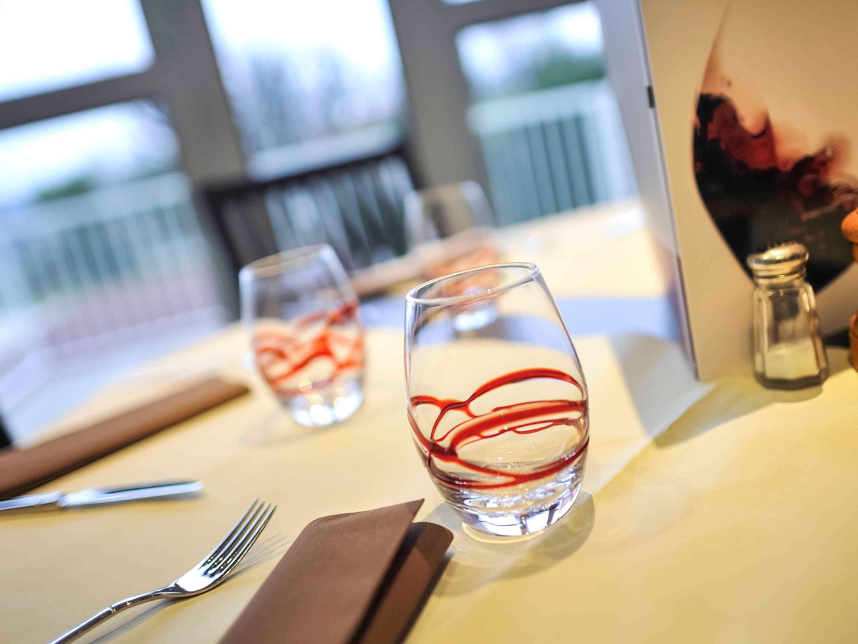 Mercure Rouen Val De Reuil Val-de-Reuil Eksteriør billede